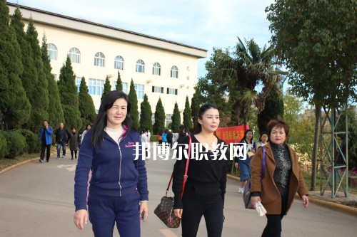 勐?？h職業(yè)高級中學(xué)網(wǎng)站網(wǎng)址