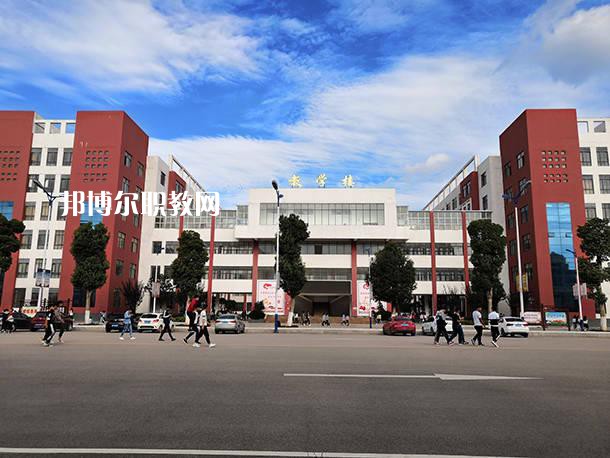 曲靖麒麟職業(yè)技術(shù)學(xué)校2021年學(xué)費(fèi)、收費(fèi)多少