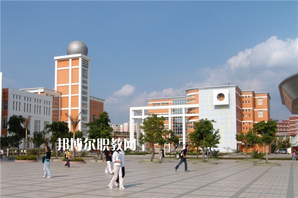 蒙自職業(yè)高級中學2021年報名條件、招生要求、招生對象
