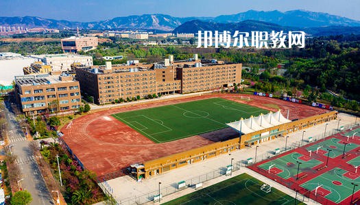 云南藝術(shù)學(xué)校2021年報(bào)名條件、招生要求、招生對(duì)象