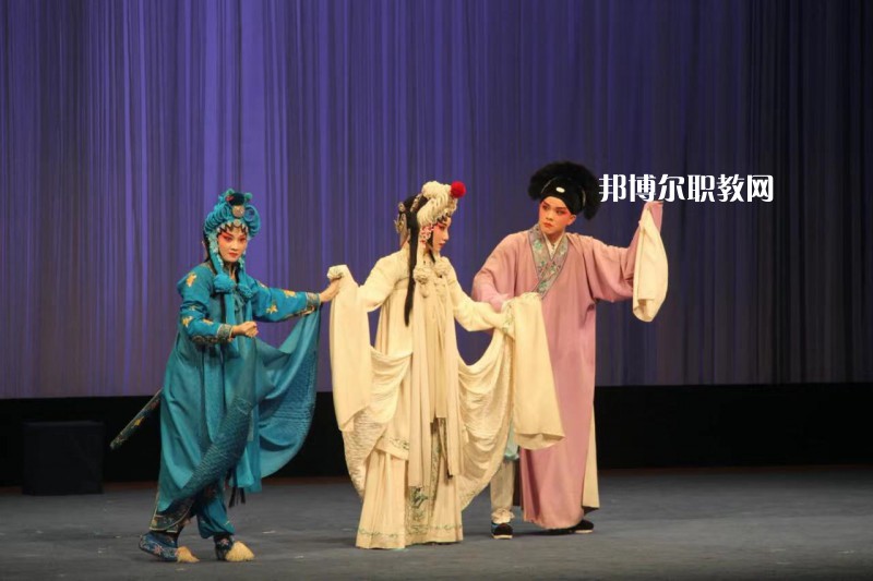 江蘇戲劇學校網(wǎng)站網(wǎng)址