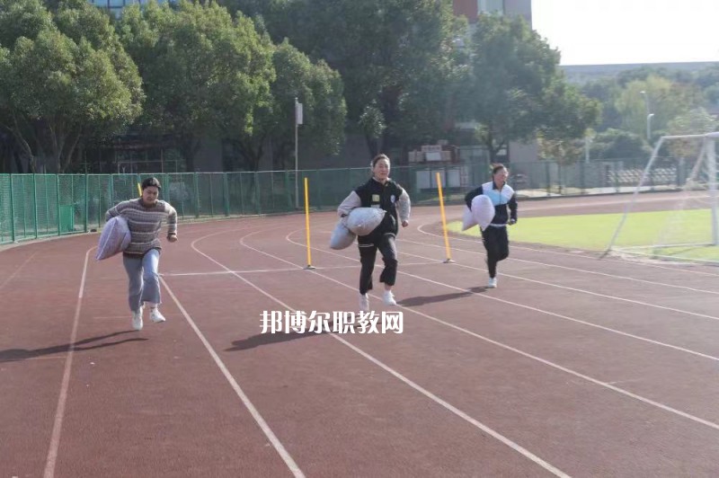 無(wú)錫汽車(chē)工程高等職業(yè)技術(shù)學(xué)校網(wǎng)站網(wǎng)址