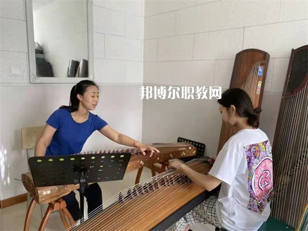 唐山藝術(shù)學(xué)校2022年報名條件、招生要求、招生對象