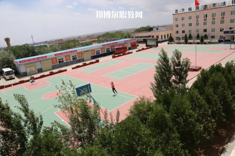 甘肅秦隴技工學(xué)校2022年學(xué)費、收費多少