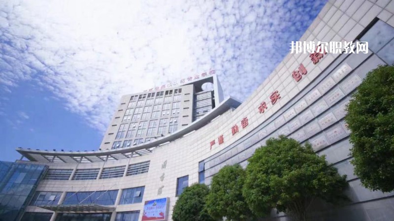 江蘇省吳中中等專業(yè)學(xué)校2022年報名條件、招生要求、招生對象