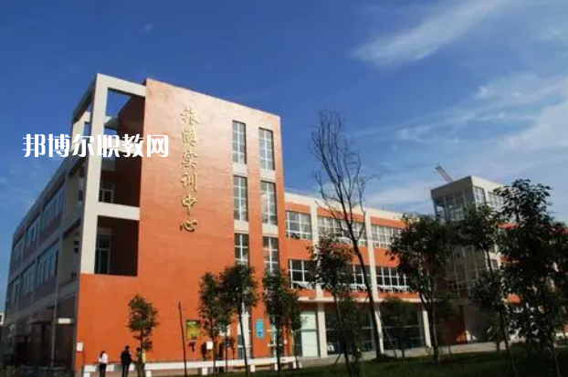 四川德陽黃許職業(yè)中專學(xué)校2022年報名條件、招生對象、招生要求