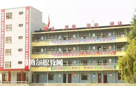 貴州金蓉?zé)o線電技工學(xué)校2022年報(bào)名條件、招生要求、招生對(duì)象