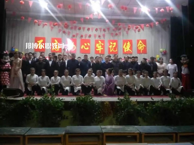 瓜州冶金中等專業(yè)學校2022年招生辦聯(lián)系電話