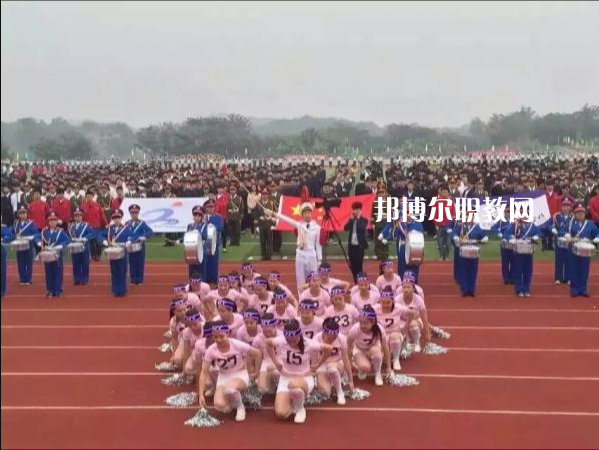 長安汽車(集團(tuán))有限責(zé)任公司技工學(xué)校2022年學(xué)費(fèi)、收費(fèi)多少