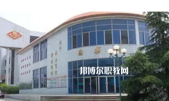 陽旅游職業(yè)學(xué)校2022年報名條件、招生要求、招生對象
