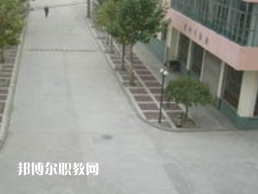 蘭州鐵路機(jī)械學(xué)校2022年報(bào)名條件、招生要求、招生對象