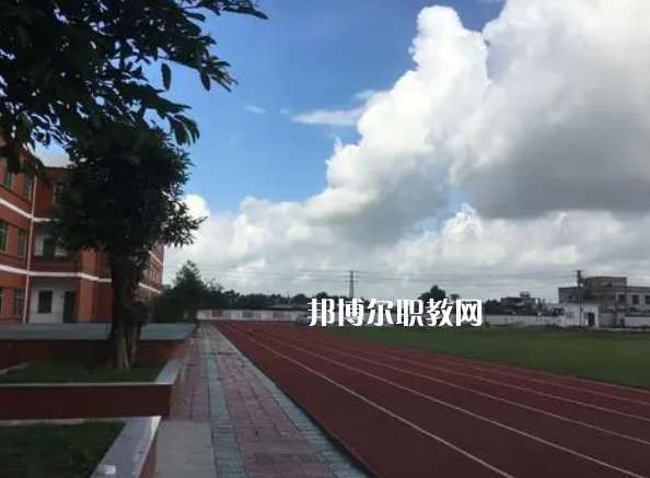德陽中德工業(yè)技術(shù)學(xué)校怎么樣，好不好