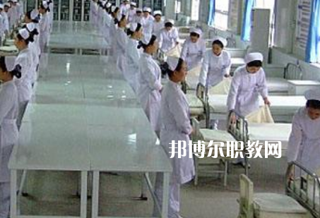 甘肅省中醫(yī)學校2022年報名條件、招生要求、招生對象