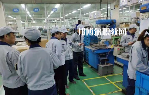 承德科技管理工程學(xué)校2022年報(bào)名條件、招生要求、招生對象