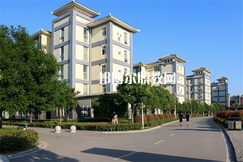 亳州中藥科技學(xué)校2022年報名條件、招生要求、招生對象