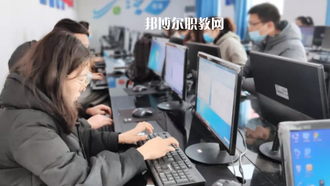 合肥中科信息工程技工學校2022年報名條件、招生要求、招生對象