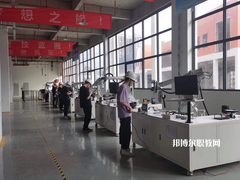 滁州市機(jī)械工業(yè)學(xué)校怎么樣、好不好