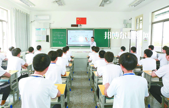 川南職業(yè)技術(shù)學(xué)校2022年有哪些專(zhuān)業(yè)