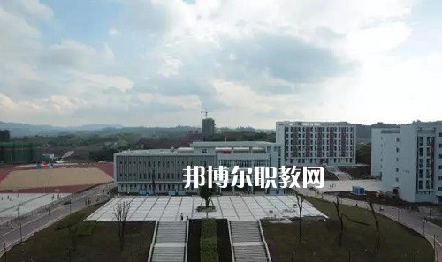 四川宜賓職業(yè)技術學校2022年招生辦聯(lián)系電話
