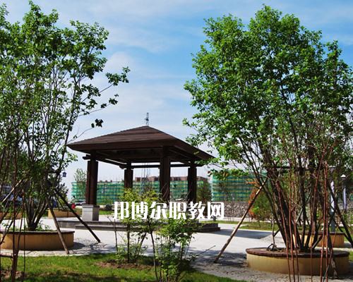 靈山職業(yè)技術(shù)學(xué)校2022年報(bào)名條件、招生要求、招生對(duì)象