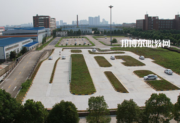 安徽汽車工業(yè)學校2022年招生錄取分數(shù)線