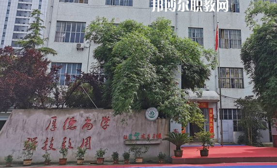 湖北現(xiàn)代科技學(xué)校2022年報(bào)名條件、招生要求、招生對(duì)象