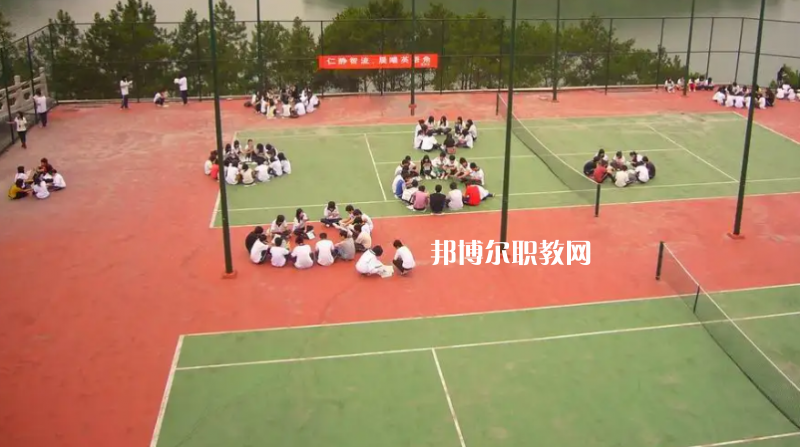 廣東貿(mào)易職業(yè)技術(shù)學(xué)校2022年報名條件、招生要求、招生對象