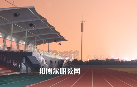 武漢交通學(xué)校2022年報名條件、招生要求、招生對象