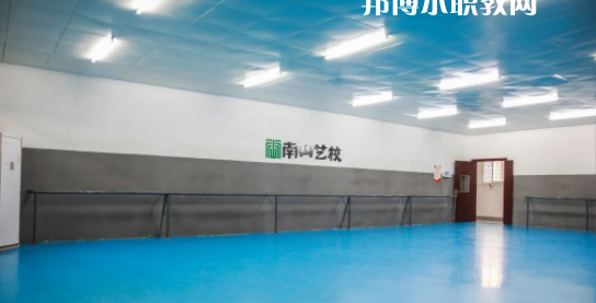 南寧市南山藝術(shù)職業(yè)技術(shù)學校2022年報名條件、招生要求、招生對象