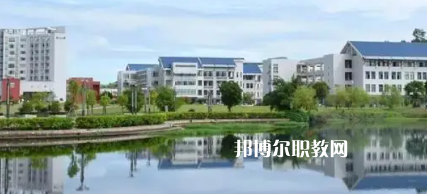 福建高職?？圃盒Ｅ琶?9強