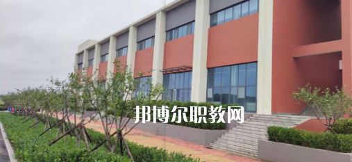 2023青島西大技工學校招生計劃 招生人數(shù)是多少(附要求、條件、對象)