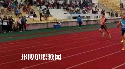 南通市體育運(yùn)動(dòng)學(xué)校地址在哪里，哪個(gè)地區(qū)，哪個(gè)城市?