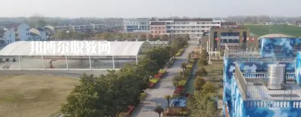 泰州市姜堰區(qū)新世紀(jì)武藝學(xué)校地址在哪里，哪個(gè)地區(qū)，哪個(gè)城市?