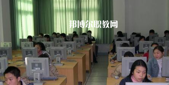 2023杭州財(cái)稅會(huì)計(jì)學(xué)校招生簡章