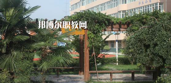 2023西安市第二聾啞學(xué)校多少錢 西安市第二聾啞學(xué)校各專業(yè)學(xué)費收費標準