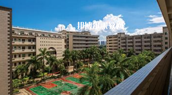 深圳市深德技工學(xué)校地址，乘車(chē)路線(xiàn)