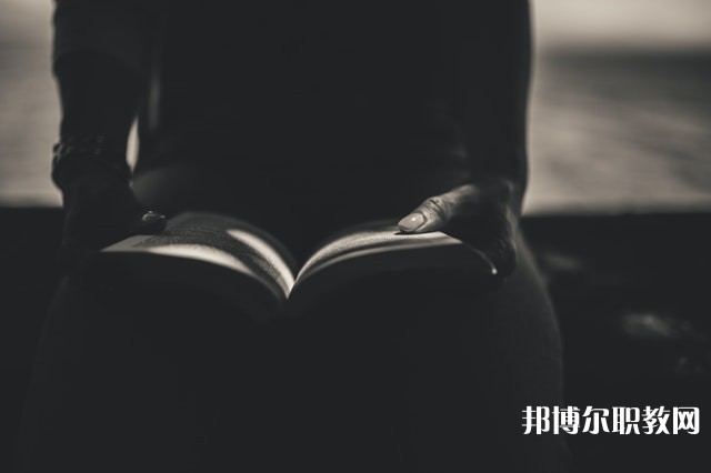 廣西哪里的中職學校能讀烹飪(中式空調(diào))專業(yè)