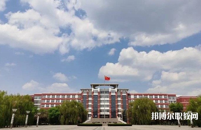 濟南協(xié)和職業(yè)中等專業(yè)學(xué)校地址，乘車路線