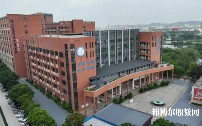 2024佛山市現(xiàn)代商貿(mào)技工學(xué)校多少錢 佛山市現(xiàn)代商貿(mào)技工學(xué)校各專業(yè)學(xué)費收費標準