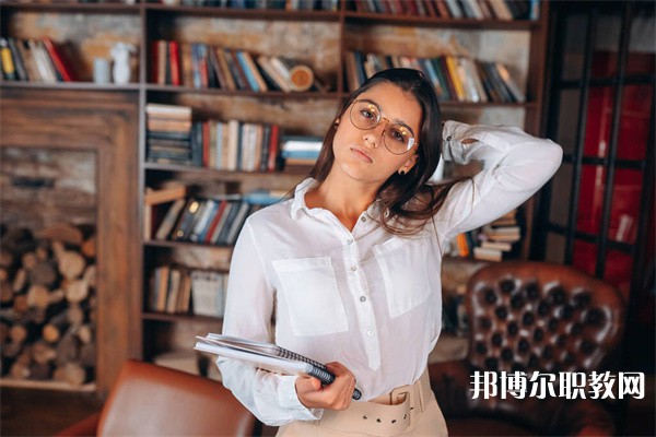 貴州哪里的技工學(xué)校能讀工業(yè)機(jī)器人應(yīng)用專(zhuān)業(yè)