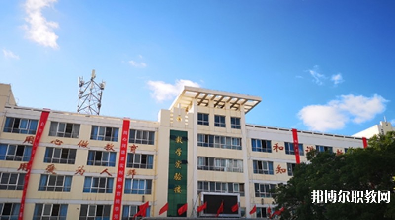 甘肅2025年中學畢業(yè)讀什么鐵路學校